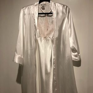 Satin Mrs. Robe set